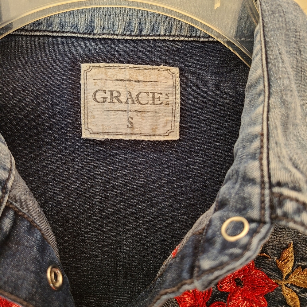 Jeans shirt with embroidery, size S - Picture 5 of 12